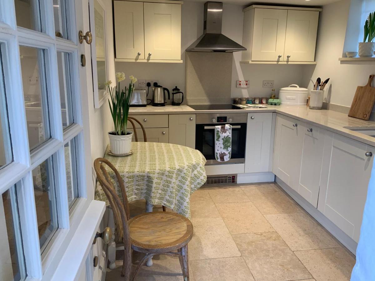 Masons Cottage, An Idyllic Retreat In An Area Of Outstanding Beauty, Close To Blenheim Palace, Oxford & The Cotswolds Stonesfield Kültér fotó
